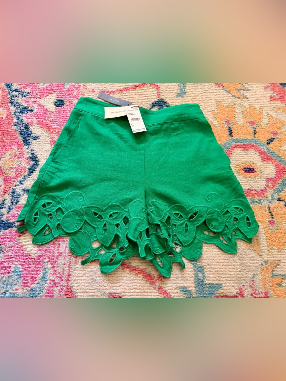 Tahari Bright Green Jungle Palm High-Waist Linen Eyelet Hem Shorts size small